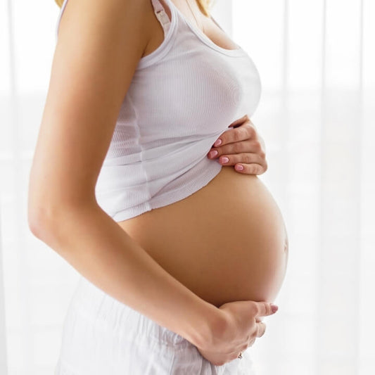 Pancia piccola in gravidanza: è un problema? Cause, consigli - Dilamababy
